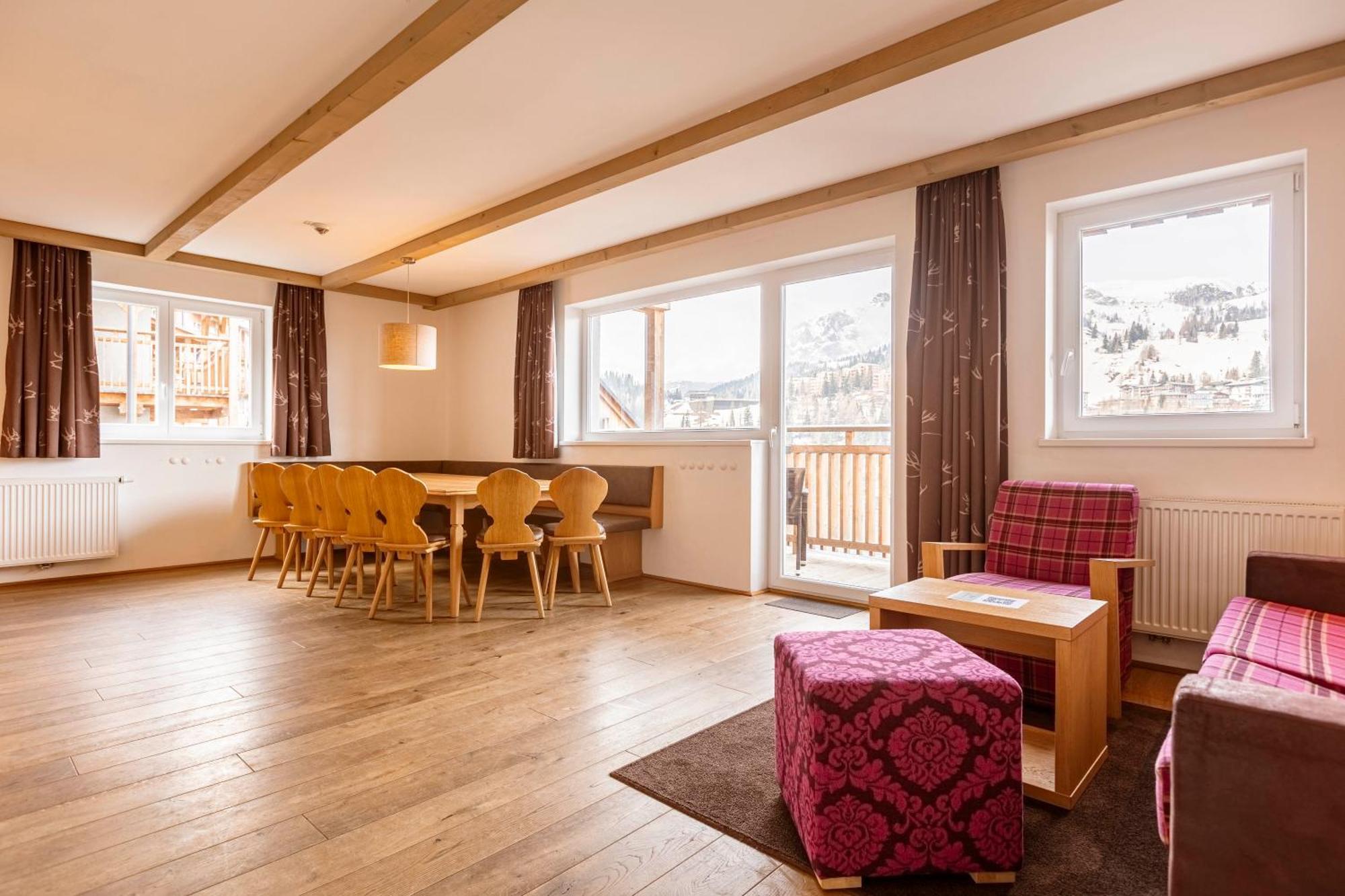 Almresort Gartnerkofel Nassfeld By Alps