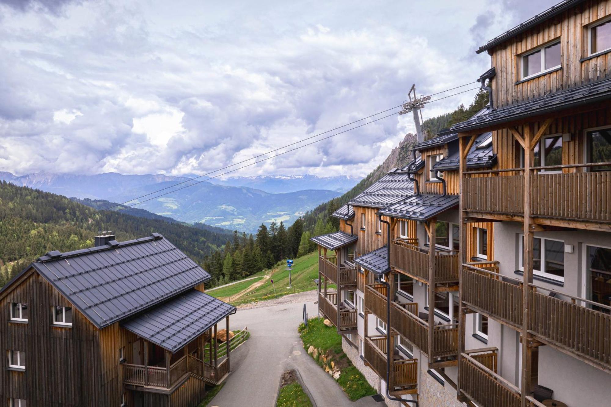 Almresort Gartnerkofel Nassfeld By Alps Sonnenalpe Nassfeld